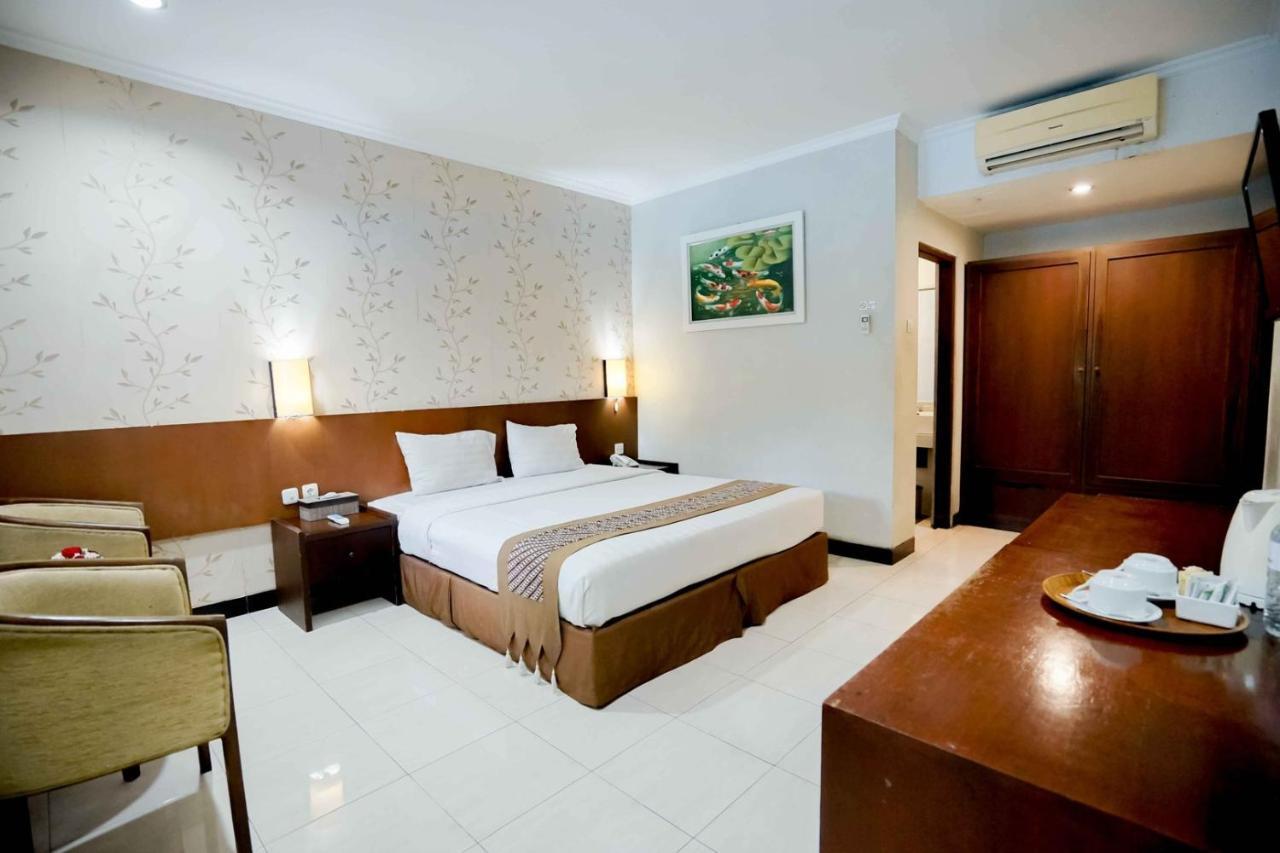Cakra Kembang Hotel Kejayan Exterior foto